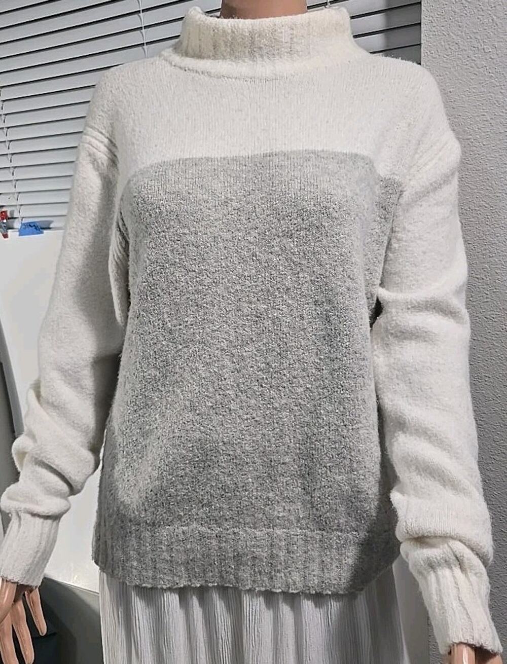 J Crew Womens L Merino Wool Alpaca Blend Gray Ivory Turtleneck Sweater #0286